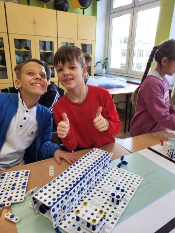 b_1024_768_0_00_images_2023_2024_KAWA_KonferencjaIwE_406334407_812899433971340_3382151309187028459_n